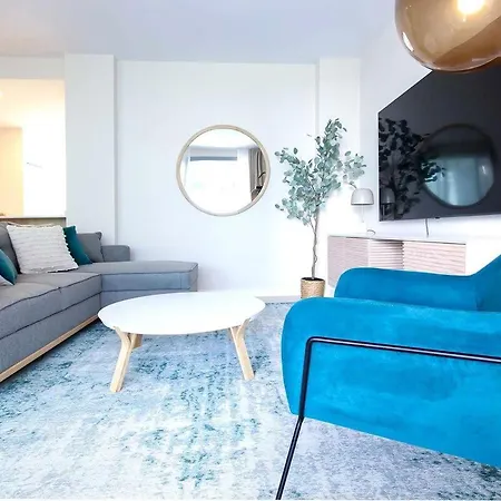 Vanian Gardens 4 Bedroom Ap דירה *