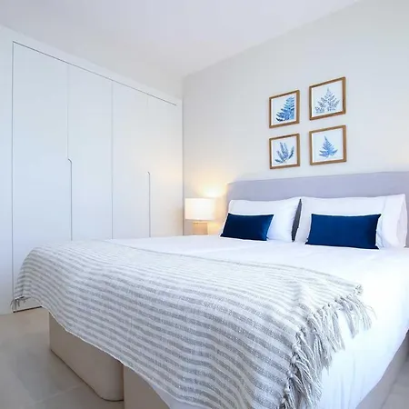 Vanian Gardens 4 Bedroom Ap * Estepona